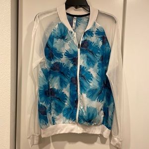 Fabletics Womens  Atlanta White Blue Floral Mesh Sleeve Zip Jacket (NWOT, Large)